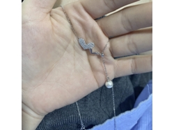 (oro Blanco) Mi Corazón Sigue Siendo El Mismo~ Collar Con Colgante De Perla De Plata 925 Con Cadena En Forma De Y De Doble Corazón, Elegante Y Refinado.