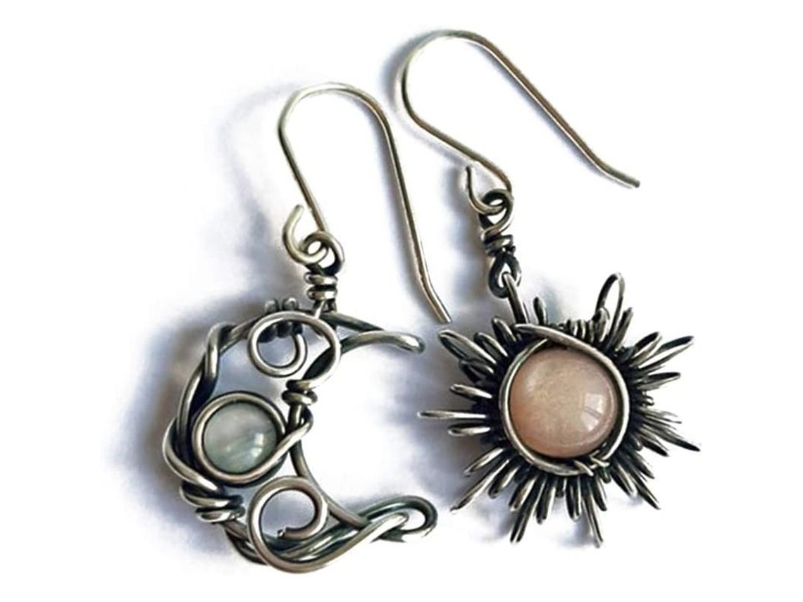 Pendientes De Plata Con Diseño De Sol Y Luna, Estilo Bohemio Con Gancho, Piedra Lunar Celestial, Moda Femenina.
