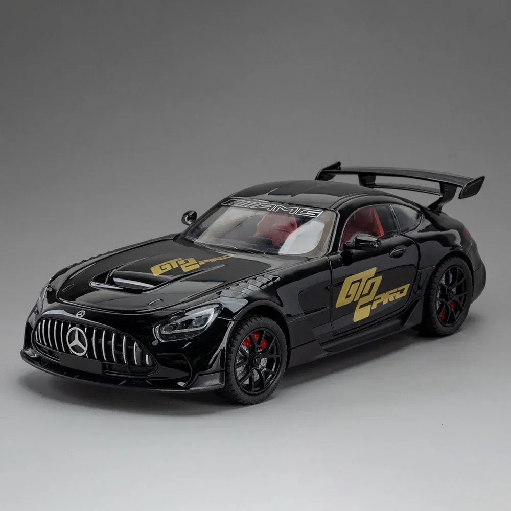 (Negro) Escala 1:24 - Modelo de coche, fabricado en aleación de metal fundido a presión, con movimiento libre, efectos de sonido y luz.