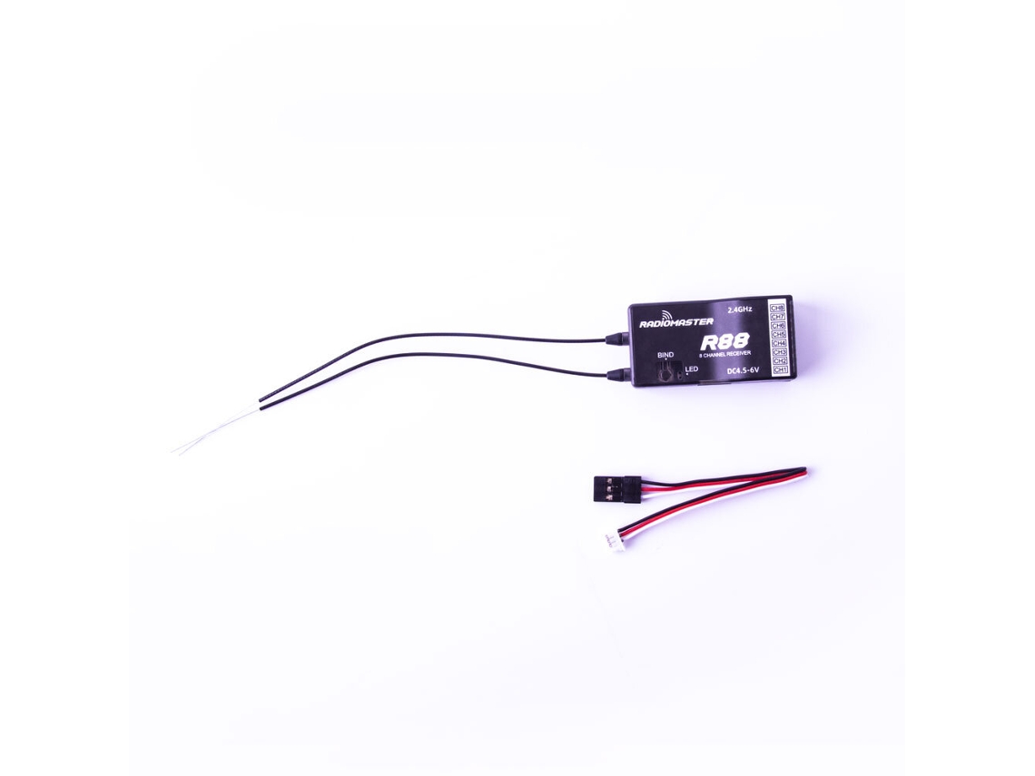 Receptor Radiomaster R88 V2 2.4ghz 8ch Compatível com Frsky D8/d16 Sfhss Pwm/sbus MDUG (versão Lbt)