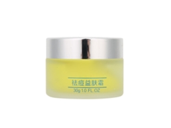 Crema para eliminar granos, tratar imperfecciones y controlar la grasa.
