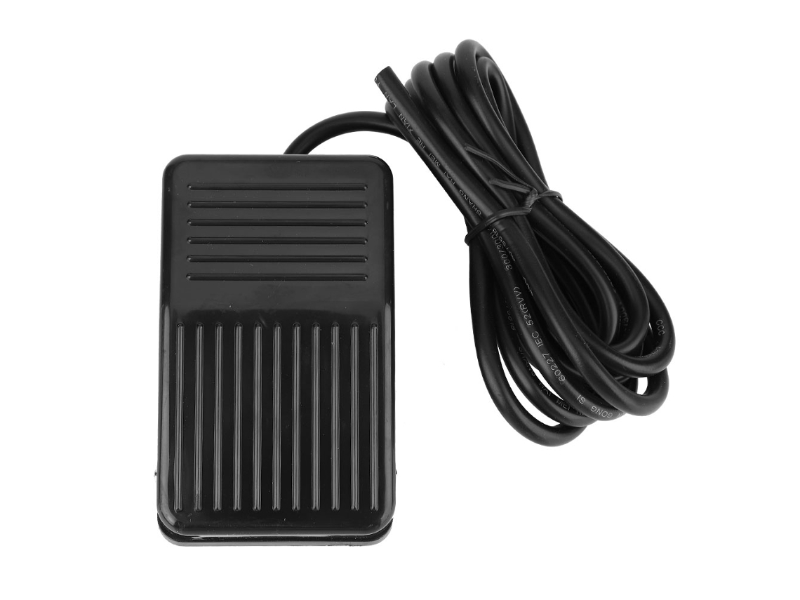 Pedal Interruptor De Pie Momentáneo Antideslizante Tfs-01 250vac 10a Cable 2m Negro