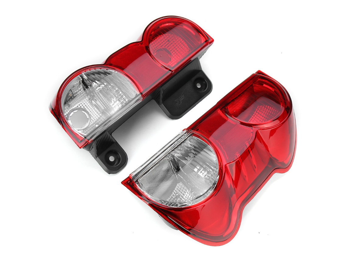 Bombilla de luz de freno trasera izquierda/derecha para Nissan NV200 2010-2019