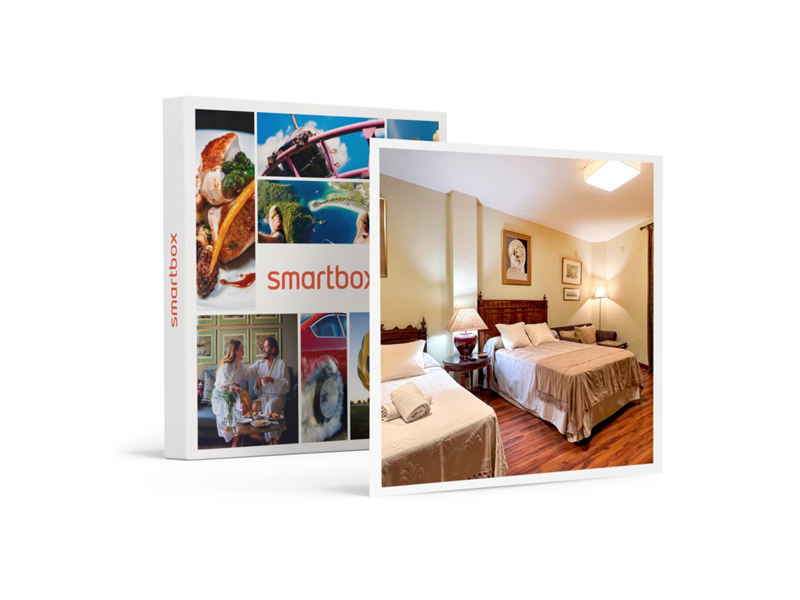 Caja Regalo SMARTBOX Almunia de San Miguel: 1 noche en habitación cuádruple con desayuno en Toledo para 4
