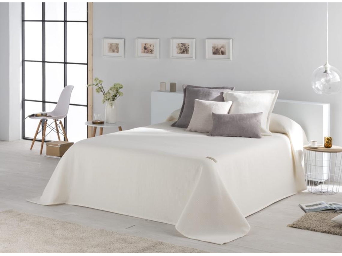 Colcha NAF NAF Brenne (230 x 270 cm - 50% Algodón 50% Poliester)