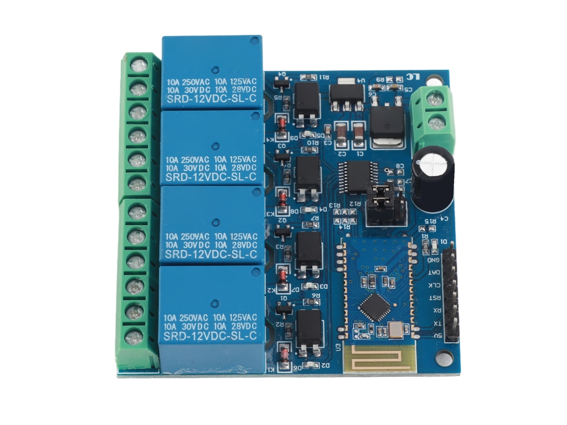 Módulo de relé inteligente Bluetooth de 4 canales y 12 V (modelo 2026as) con control remoto mediante aplicación móvil para Android.