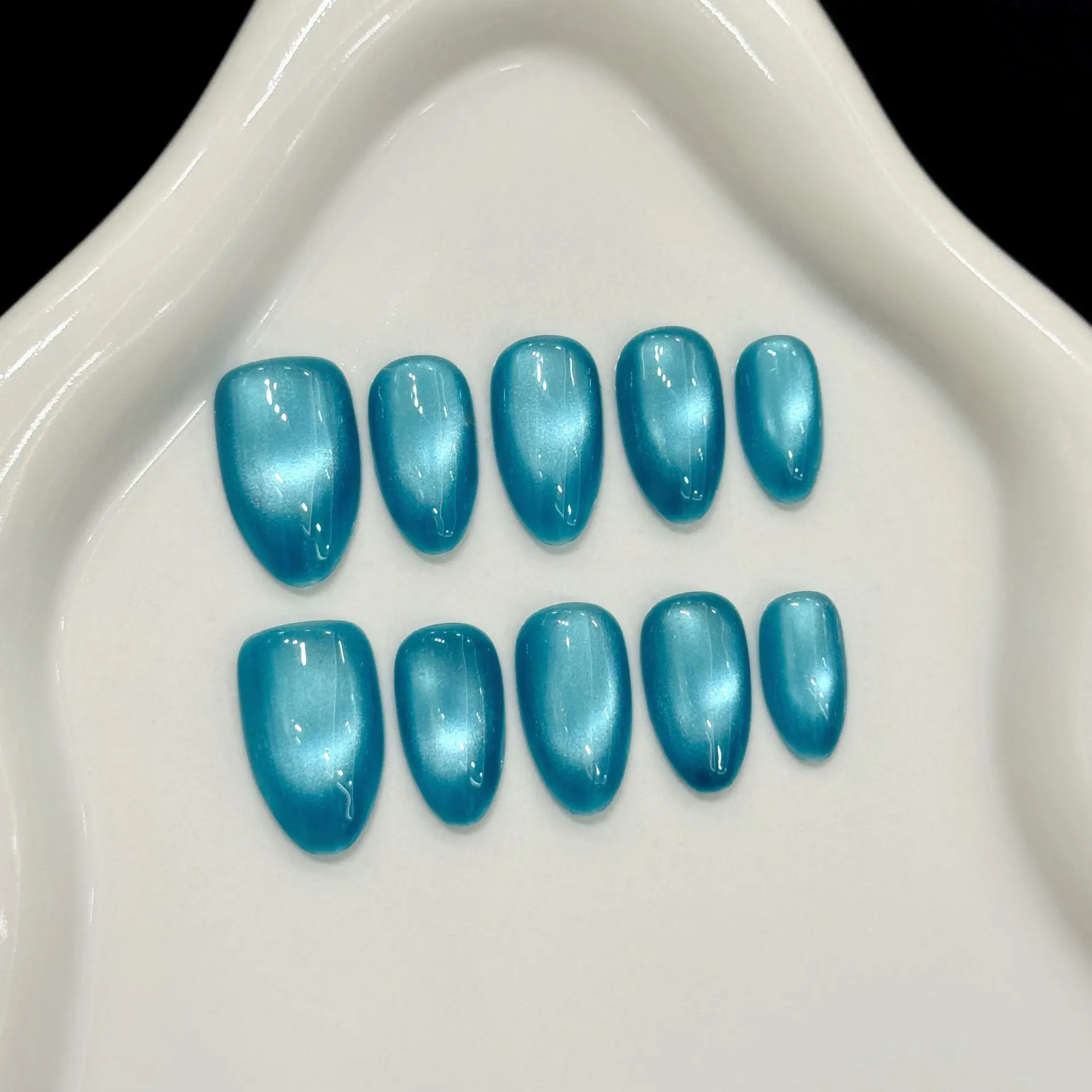(2988-s) 10 Pegatinas De Uñas Postizas Hechas A Mano, Sencillas Y Brillantes, Con Forma De Almendra.