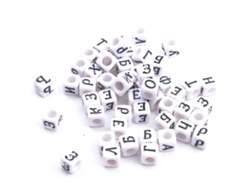 100 Cuentas Cuadradas De Acrílico Blanco Con Forma De Letra Rusa De 6 Mm Para Manualidades.