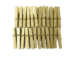 24 mini pinzas de madera doradas
