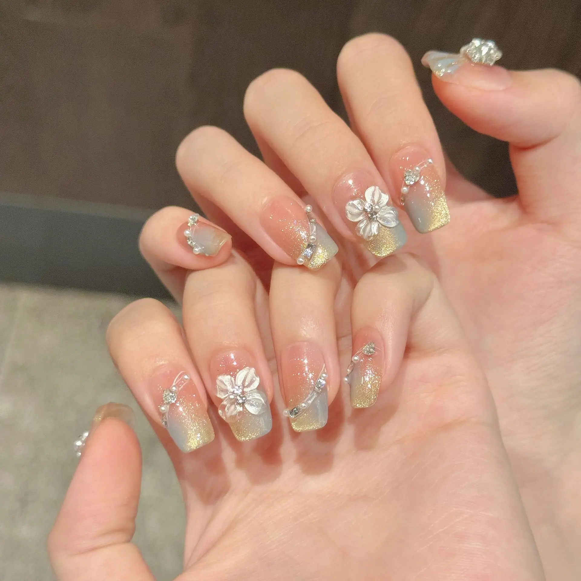(2891-s) Juego De 10 Uñas Postizas Cortas Ovaladas Hechas A Mano Con Efecto Degradado De Ojo De Gato.
