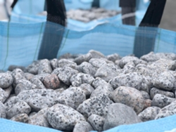 Granito Mercury en rollos, bolsa grande de 1000 kg / 24-40 mm