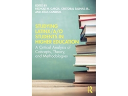 Libro Studying Latinx/a/o Students in Higher Education (Inglés)