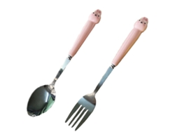 Juego de dos utensilios infantiles: cuchara y tenedor para niños