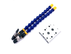 Recortadora de sobremesa con brazo flexible para soldar y reparar placas de circuitos impresos.