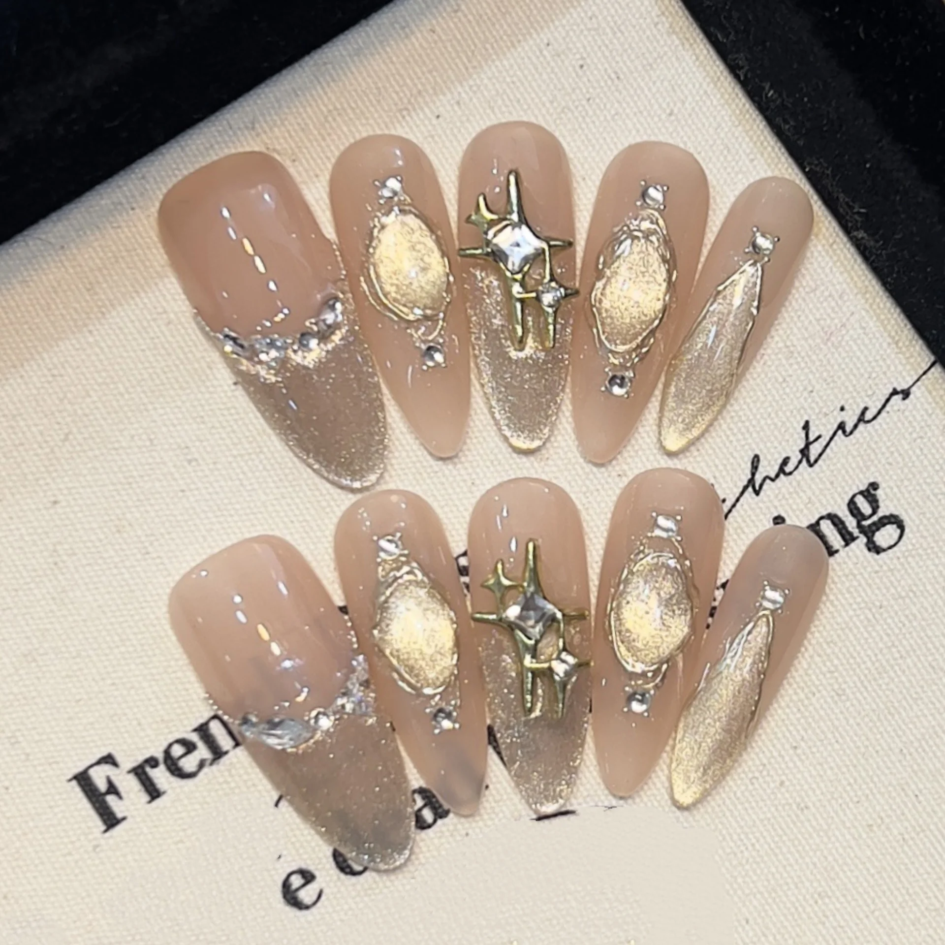 (871 -l) 10 Parches De Uñas Postizas Ovaladas Largas Hechas A Mano Con Diseño De Flores.