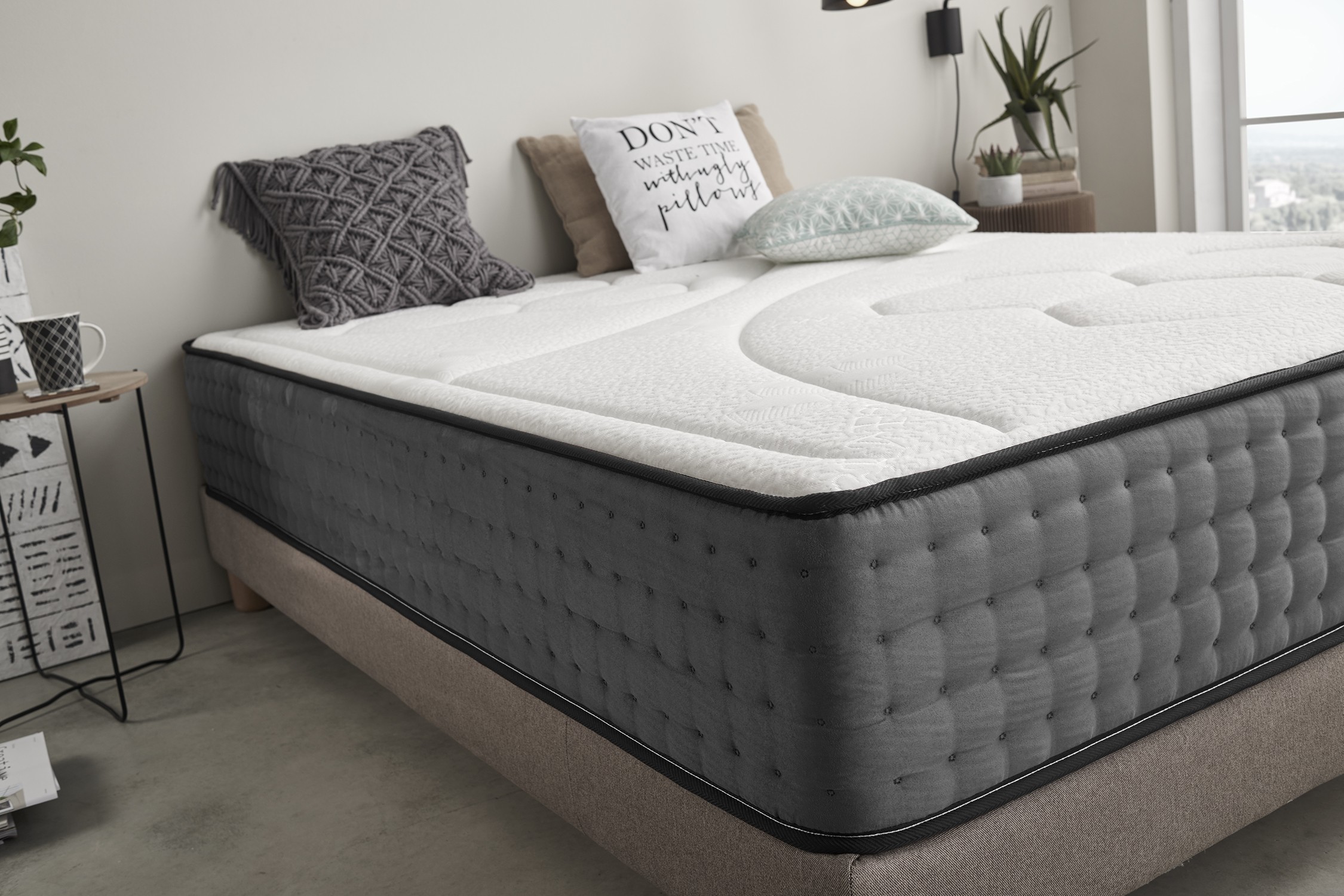Colchón MOOM NATURE Hexacare Muelles Ensacados Viscoelástico (180x200 cm - Altura: 28 cm)