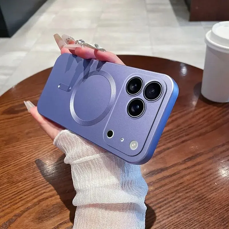 (iphone 15 Morado) Funda Magnética De Tpu Suave Con Pintura Metálica Y Protector De Lente Para Carga Inalámbrica