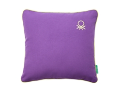 BENETTON - Cojín 45x45cm 70% Algodón 30% Poliéster Morado Rainbow