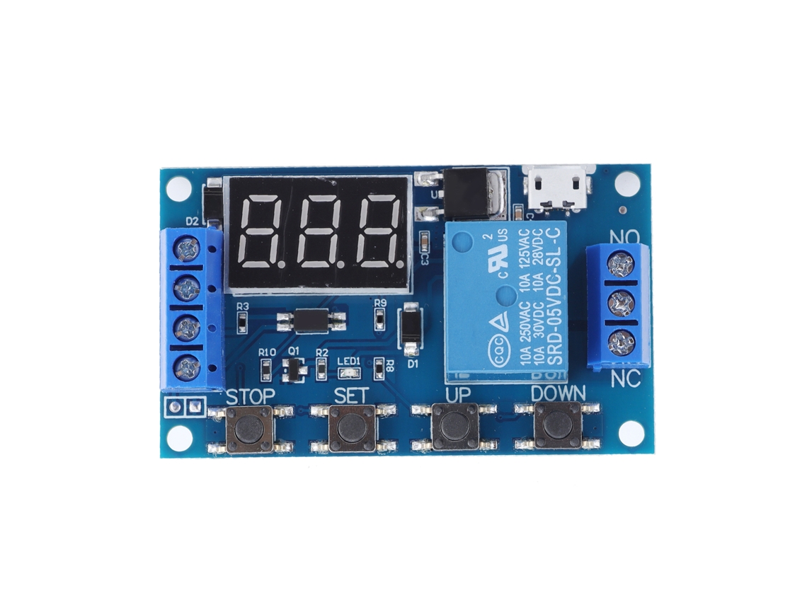 Módulo De Relé Unidireccional Ajustable Que Desconecta El Circuito En La Placa De Control Industrial.