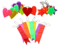 Juego de 24 llaveros reflectantes para mochilas escolares y bicicletas.