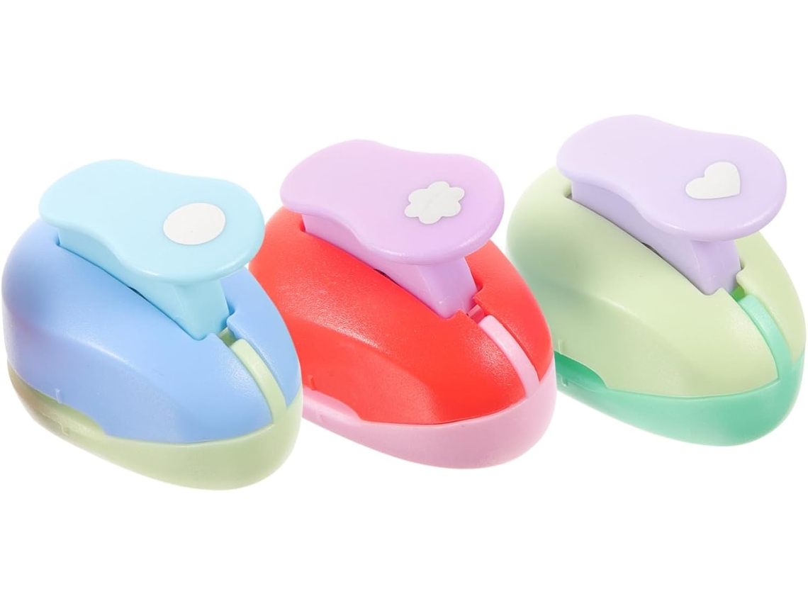 Perforadora de formas para manualidades infantiles, estimula la creatividad en álbumes de recortes