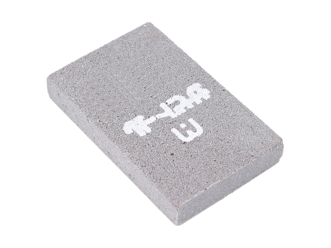 Piedra de pulir portátil para relojes, ideal para reparaciones domésticas.