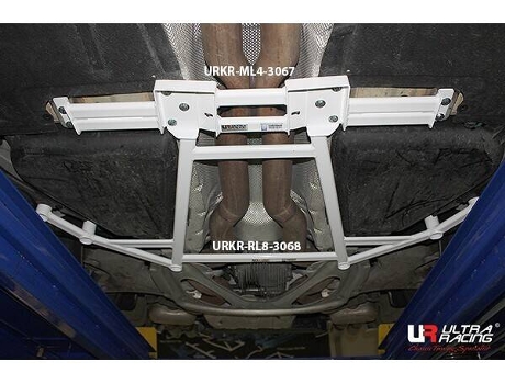 Barra Estabilizadora ULTRA RACING para BMW M5 F10 10+