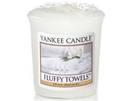 YANKEE CANDLE - Fluffy Towels Candle - Aromatic votive candle 49.0g