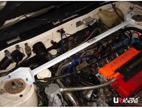 Barra Estabilizadora ULTRA RACING para MITSUBISHI GALANT 87-93 VR4
