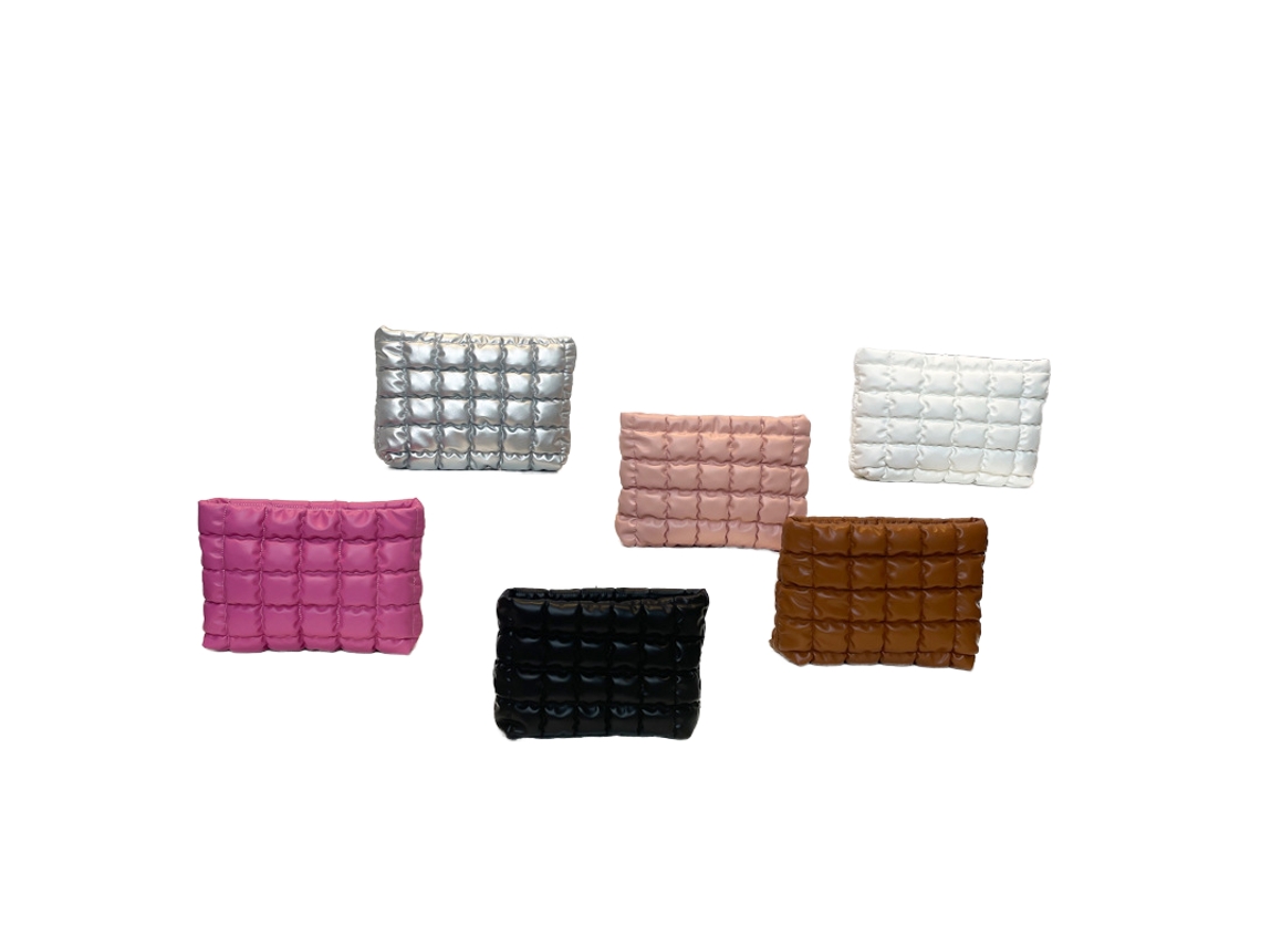 Neceser suave para mujer, acolchado, compartimento impermeable, piel sintética plateada