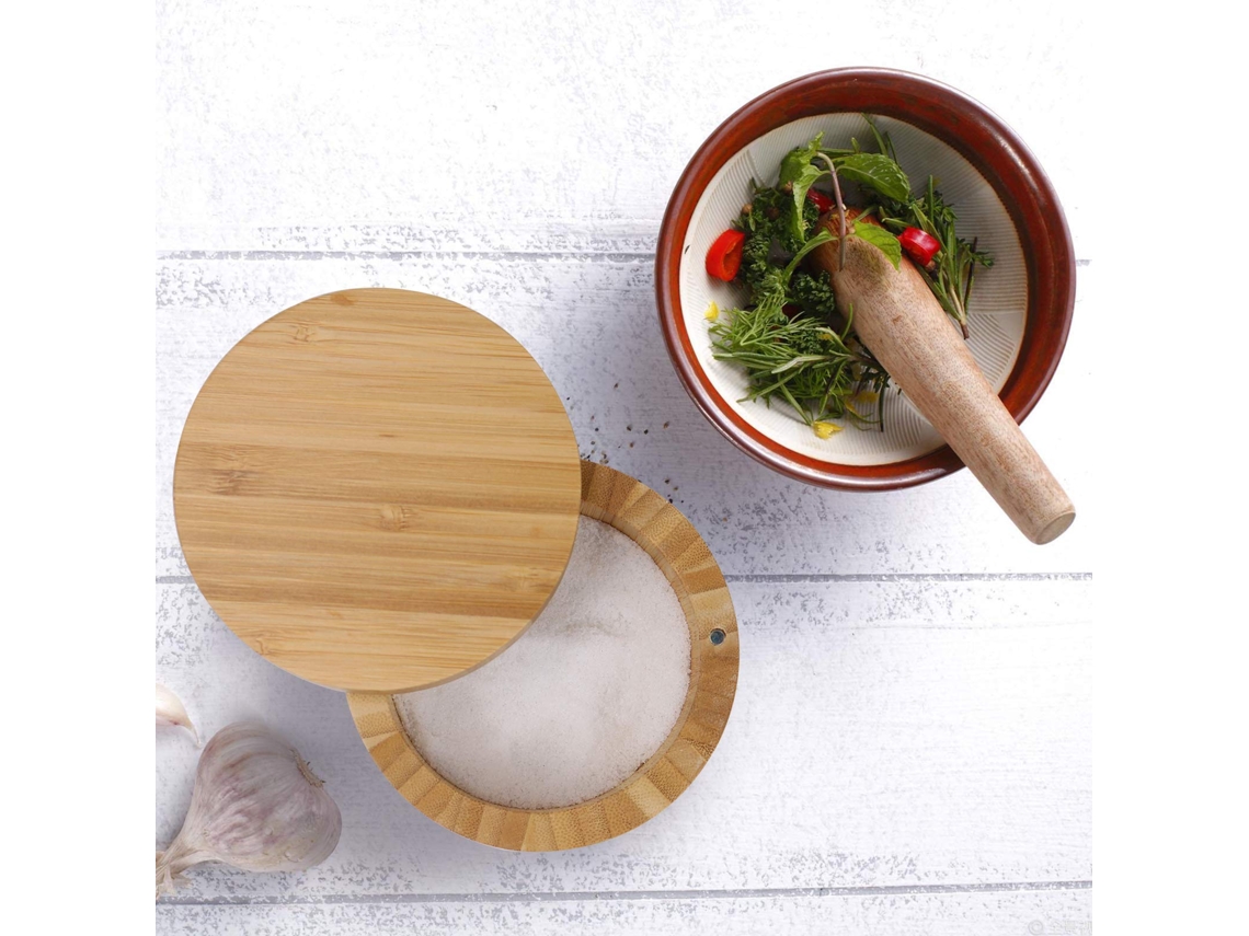 MEOIRUERY Elegante salero de bambú con tapa giratoria magnética, diseño de doble cámara para sales y especias gourmet, estilo ecológico para cocina y baño.