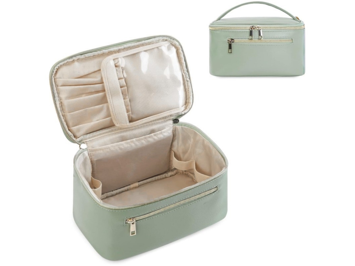 Artículos de viaje imprescindibles para mujeres, especialmente para guardar el maquillaje.