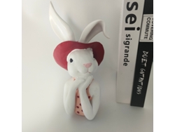 Cabeza de conejo realista de resina para decoración de mesa.