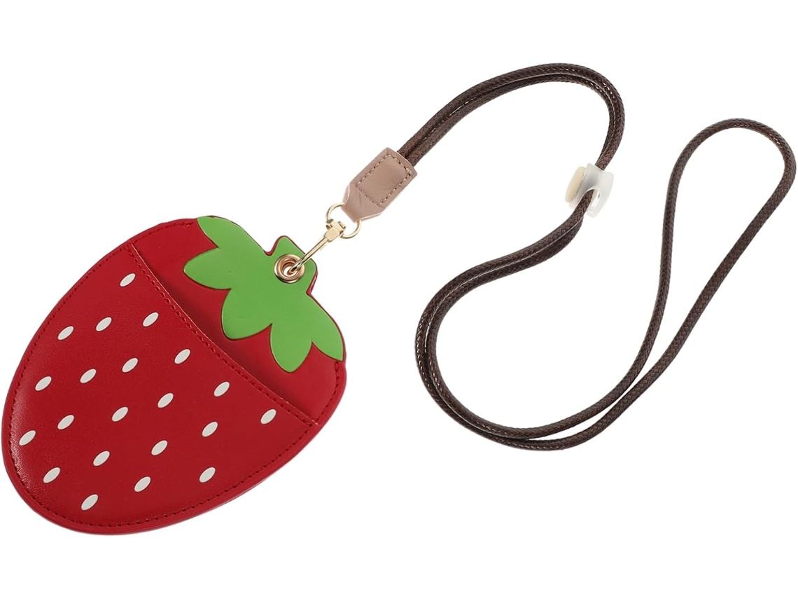 Cordón porta tarjetas de anime con forma de fresa y estuche transparente y resistente.