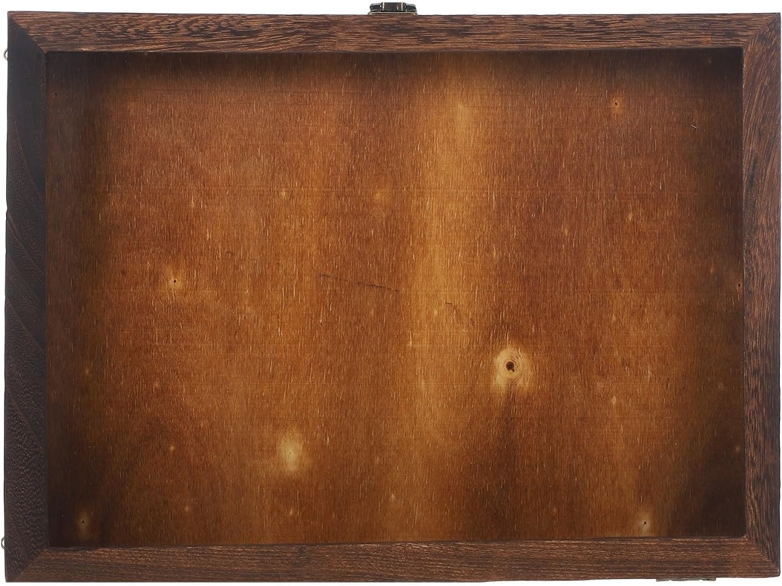 Caja de exhibición de madera vintage con tapa transparente.