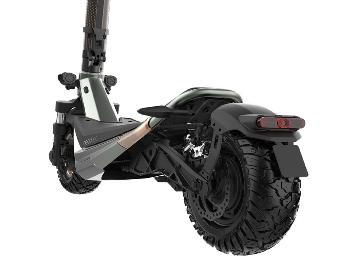 Patinete eléctrico Cecotec con motor dual de 500 W y autonomía de 75 km. Ruedas de 10,5” y doble suspensión. Cumple con todos los requisitos de la nueva