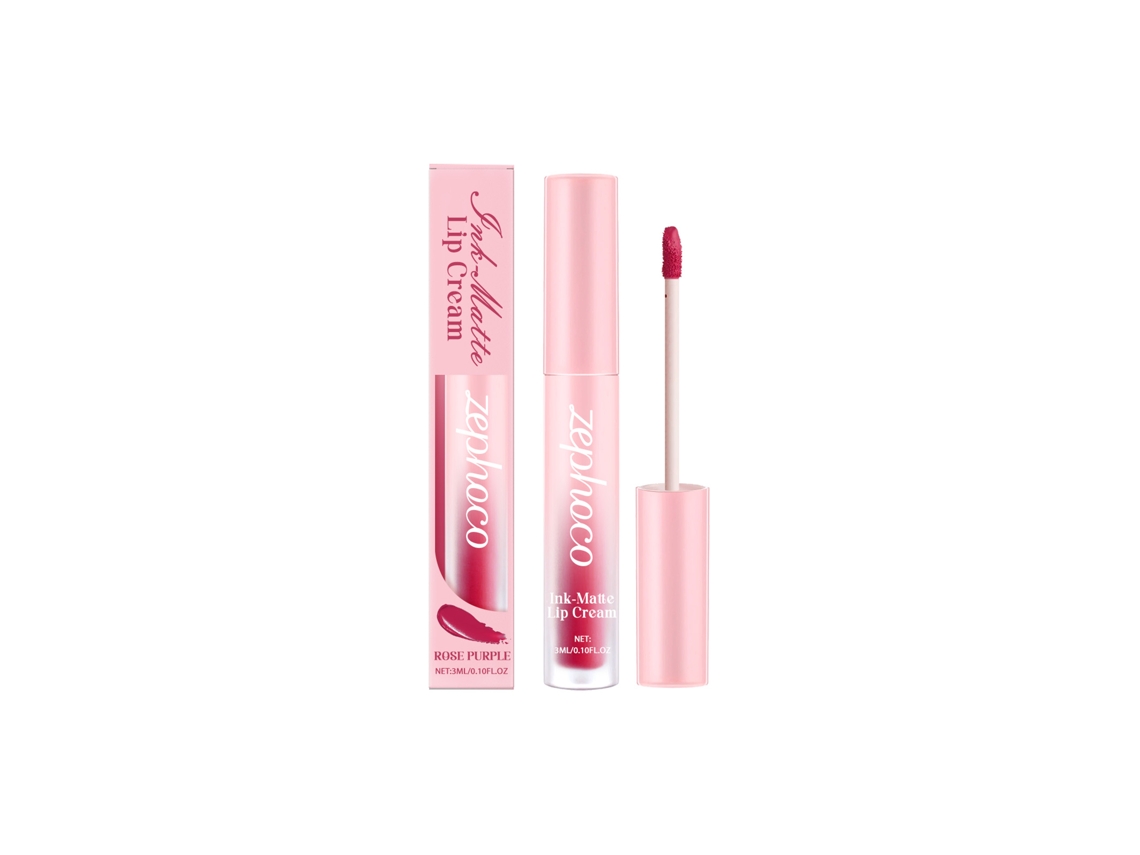 Brillo de labios mate en tono morado ciruela