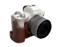Bolsa de cuero de medio cuerpo para cámara Canon EOS M50 Mark II / M50 / M5 con ranura para batería y textura de búfalo.
