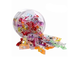 100 piezas de clips pequeños surtidos para costura y manualidades.