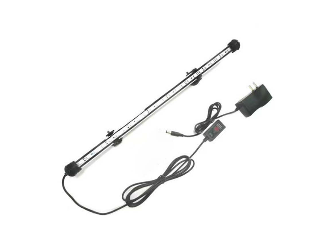 Lámpara LED RGB 2026 para acuario con control remoto para peces tropicales y corales, de bajo consumo y fácil instalación.