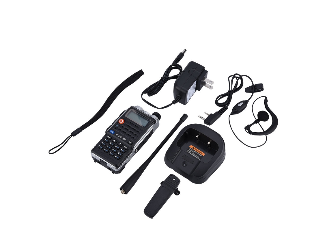 Transceptor de comunicaciones con pantalla LCD y linterna.