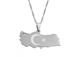 Collar con colgante que muestra el mapa y la bandera de Turquía en 2026, hecho de oro y plata, apto para hombres y mujeres. Joyería patriótica; cadena con colgante plateado.