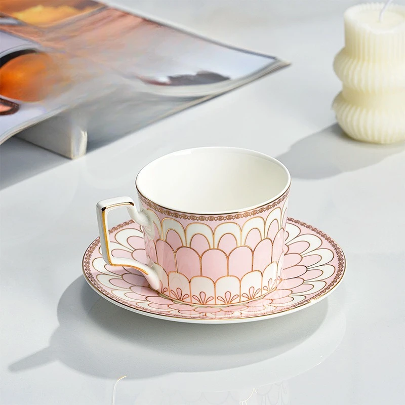 (estilo A 210 Ml) Taza De Café De Porcelana Fina Con Borde Dorado De Estilo Europeo Y Platillo, Una Lujosa Taza De Cerámica Para La Oficina.