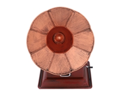 Exquisito Modelo De Gramófono De Hierro Antiguo Para Decoración De Mesa.