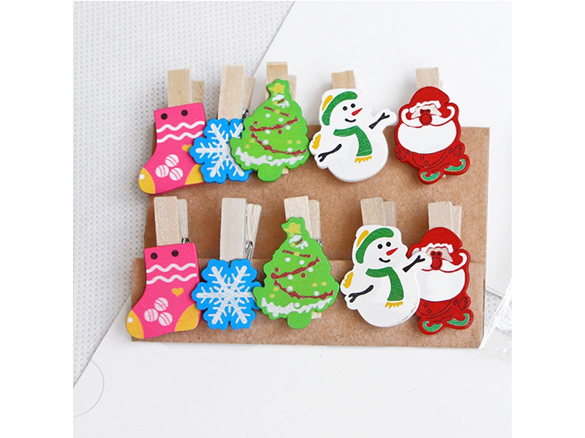 Pequeños clips de madera para decoración navideña con cuerda y mimbre