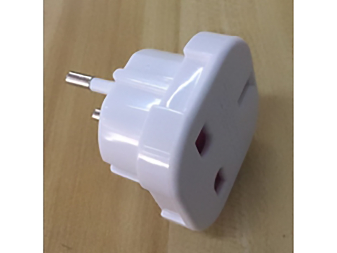 Adaptador (adaptador De Conversión Del Reino Unido A La Ue)