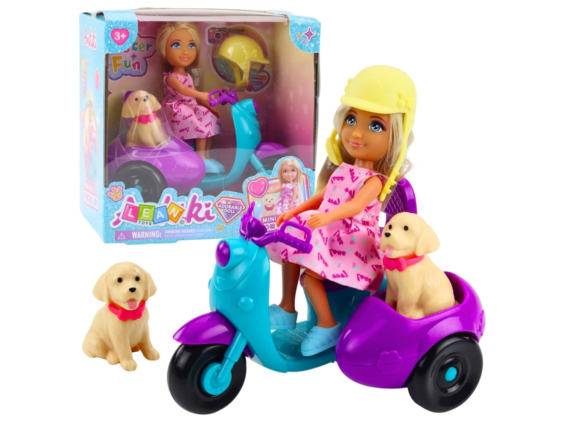 Mini muñeca Ankiki en un patinete para perros de tres ruedas B.active