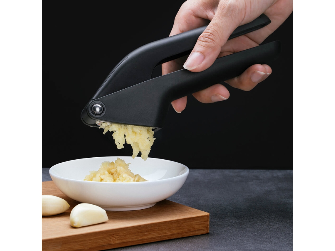 Prensa De Ajos Manual Huohou Con Placa De Acero Inoxidable Y 63 Orificios, Ergonómica Para Uso En La Cocina.