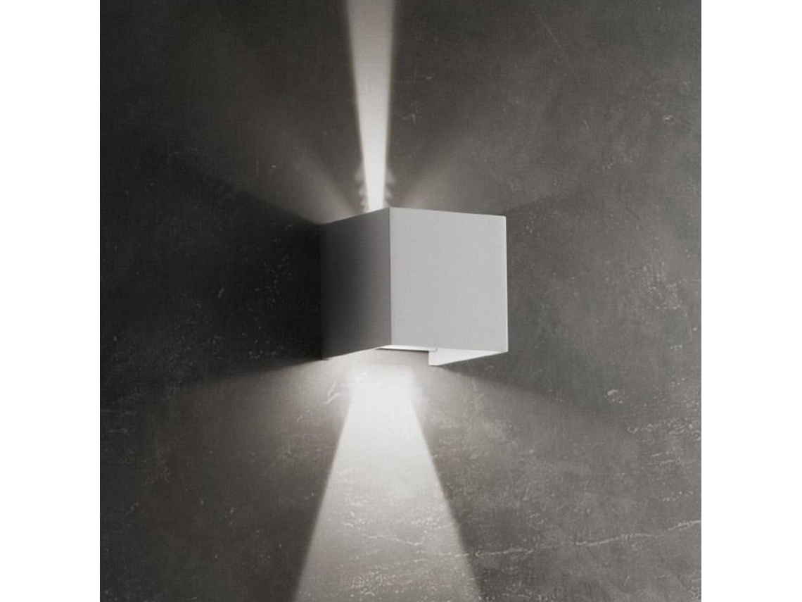 Aplique LED Cubetto IP54 6,5W con aletas orientables gris oscuro ZAFFERANO