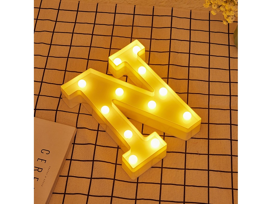 Letra LED N Iluminada con Luz Blanca Cálida, Altura 22cm, Funcionamiento a Pilas 2*AA